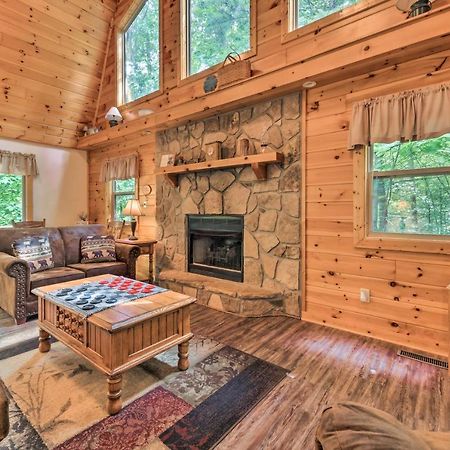 Quiet And Secluded Gatlinburg Cabin With Hot Tub! Exterior photo