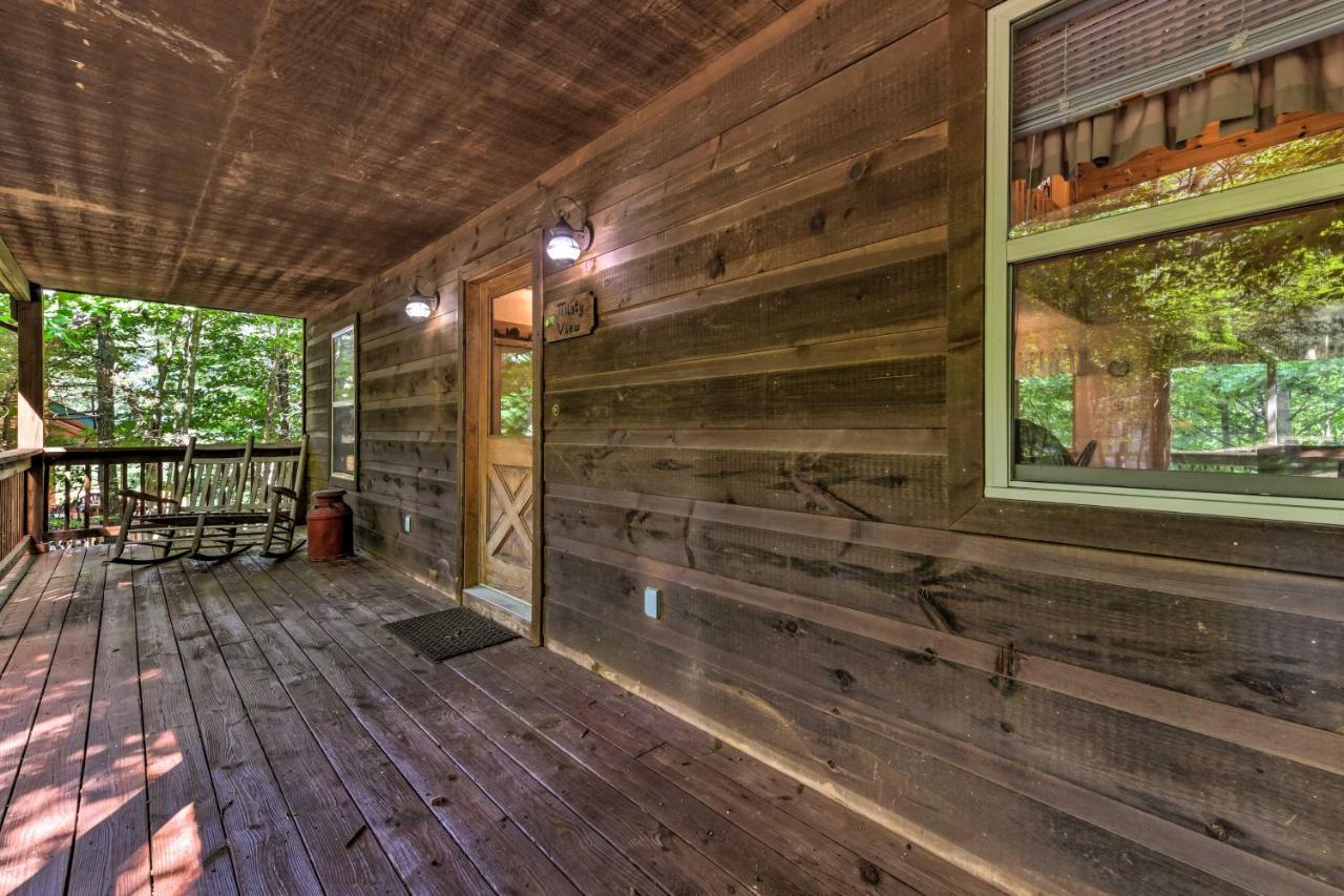 Quiet And Secluded Gatlinburg Cabin With Hot Tub! Exterior photo