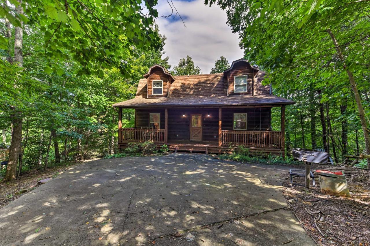 Quiet And Secluded Gatlinburg Cabin With Hot Tub! Exterior photo