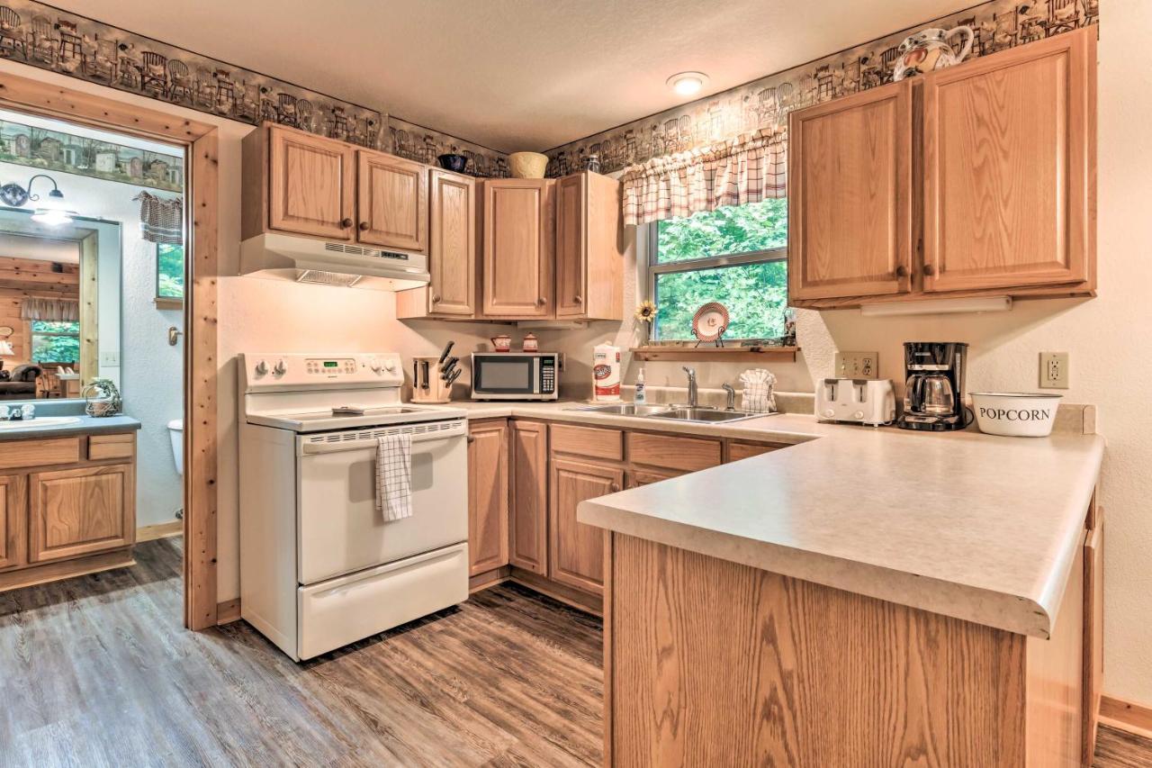 Quiet And Secluded Gatlinburg Cabin With Hot Tub! Exterior photo